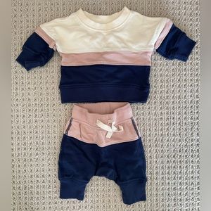 Hanna Andersson Organic Cotton 0-3M Sweatshirt + Sweatpants Set.